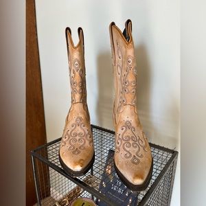 Cowboy Boots, cream/brown with silver studs. EUC !
